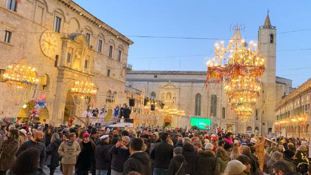 Carnevale di Ascoli 2025, torna il ''Premio Tonino Fanfulla-Ancaria d’Oro''