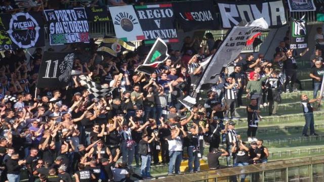 Ternana-Ascoli, non mancheranno i tifosi bianconeri nel Settore Ospiti nonostante le limitazioni