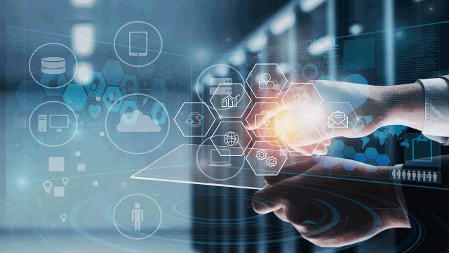 Software aziendali: quali vantaggi con i CRM in cloud?