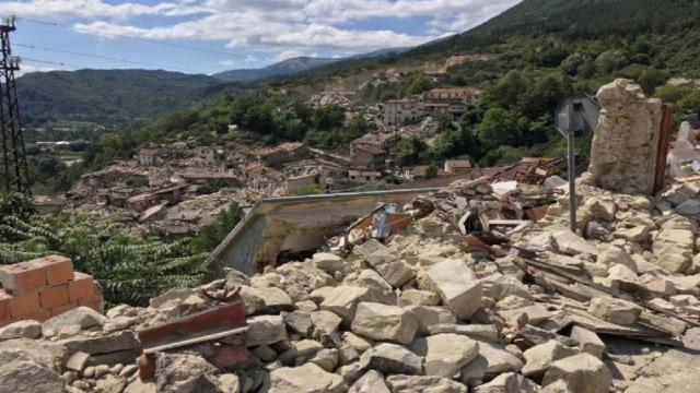Sisma 2016, Castelli: “Doveroso l'omaggio alle vittime. Compiuti passi in avanti ma non basta”