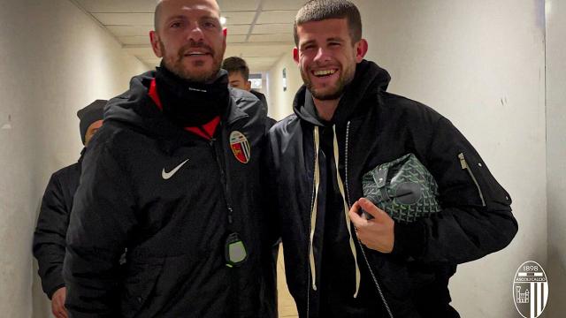 Ascoli Calcio, Giorgi presenta Valzania: “Giocatore importante, deve solo essere se stesso”