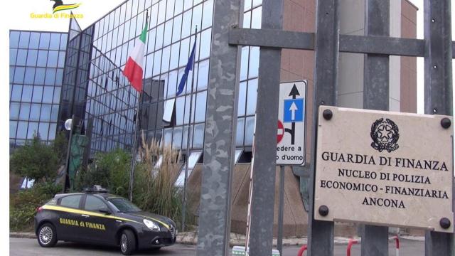 Guardia di Finanza Ancona, eseguite confische a imprenditori condannati per evasione fiscale