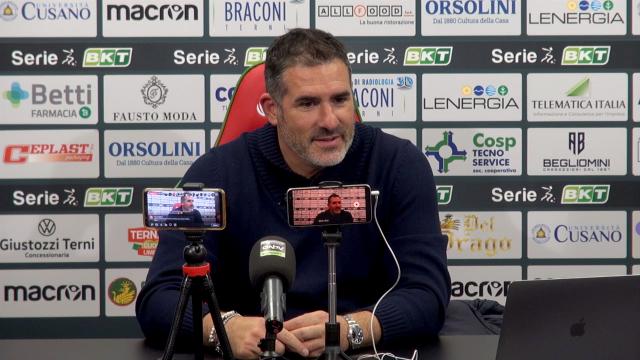 Ternana-Crotone 1-0, le voci di Lucarelli (“Prova di carattere”) e Marino (“Partita assurda”)