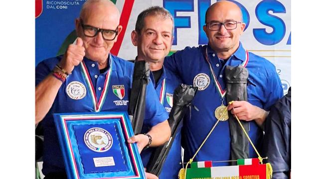 I pescatori sambenedettesi Nicola Guidi e Giovanni Venditti conquistano a Viareggio il titolo italiano surfcasting a box