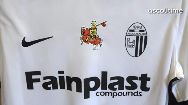 Ascoli Calcio, ai tifosi che saranno a Venezia in omaggio la maglia speciale con il logo della Quintana