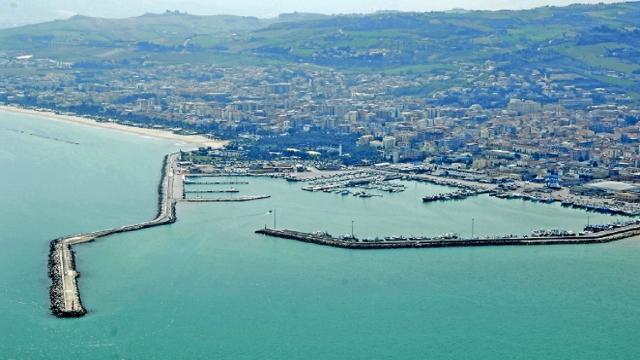 Questura Ascoli: proteste marineria sambenedettese, misure preventive per 3 pescatori di Termoli