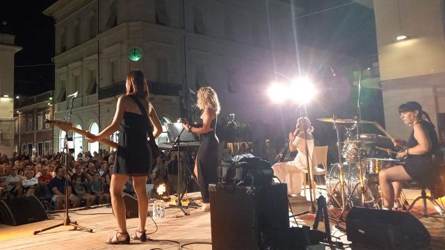Festa di emozioni per il Ferragosto di Grottammare. Festeggiata 26esima bandiera blu e il decennale dell' AVIS locale