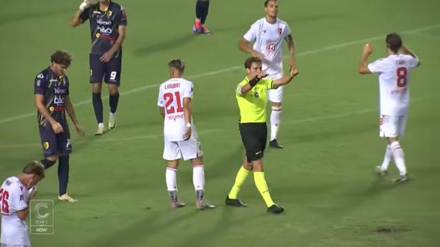Virtus Entella-Ascoli, arbitra Luongo di Napoli. Non ci sono precedenti in carriera con il Picchio