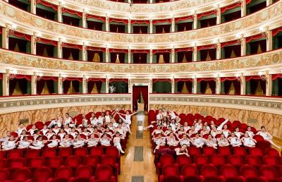 Danza, corsi gratuiti al Teatro Palafolli di Ascoli