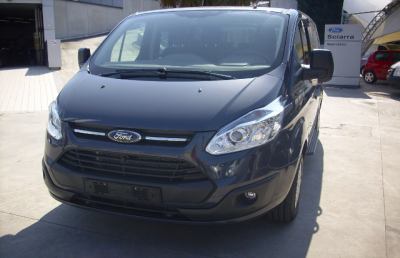 German Tour, la Ford presenta il Tourneo Custom