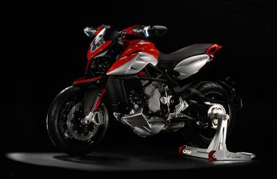 Motociclismo, a Grottammare la nuova MV Agusta Rivale 800