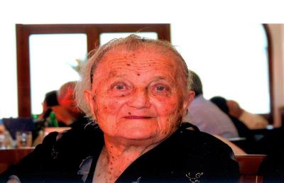 Clorinda Olivieri festeggia l'importante traguardo dei 100 anni