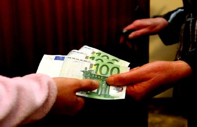 Ascoli, attenzione alla truffa del falso spettacolo teatrale