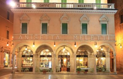 Ascoli Piceno, premiati gli ex dipendenti del Caffè Meletti