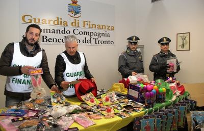 Operazione “Carnevale Sicuro”, sequestrati 10mila articoli