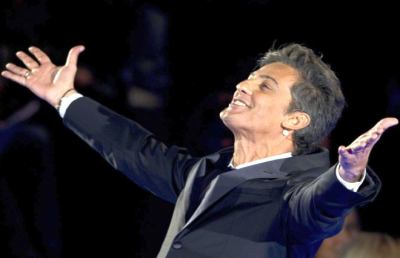 Ascoli, Rosario Fiorello al Ventidio Basso con “Fuori Programma”