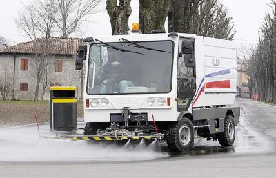 Grottammare, pulizia strade: si prosegue a Ischia I