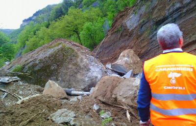 Frana ostruisce la Salaria all'altezza di Trisungo