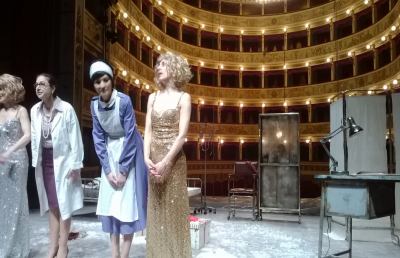 “Le tre vecchie” al Ventidio, climax spietato quanto poetico