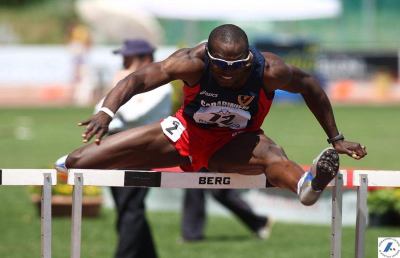 Atletica leggera, l'ostacolista John Mark Nalocca brilla ad Osimo