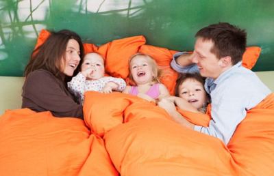 Assegni per le famiglie con tre figli minori e per la maternità