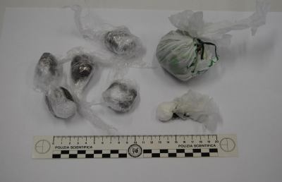 Droga, arrestata giovane ascolana con 14 grammi di eroina