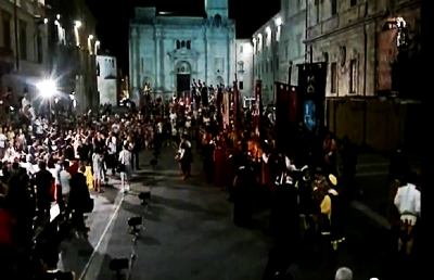 Ascoli, gara degli arcieri antipasto della Quintana di Agosto