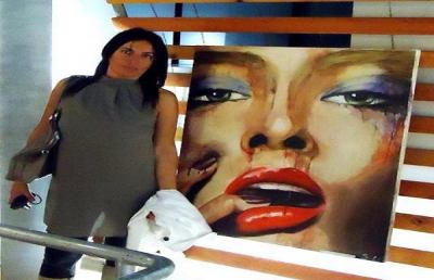 Simona Lucidi s’eleva all’infinito dalla Torre dei Gualtieri