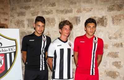 Ascoli Picchio, Francesco e Marisa Bellini presentano nuove maglie