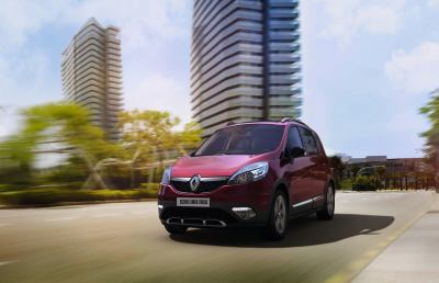 Renault Scenic Cross, la monovolume e il fuoristrada