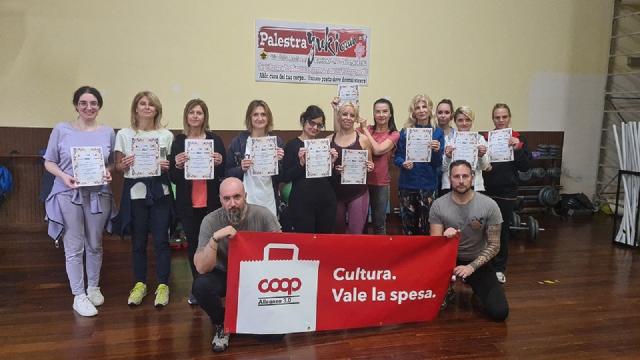 Ascoli Piceno, attestati di partecipazione al corso gratuito di autodifesa tenutosi allo Yuki Club