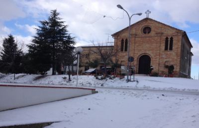 Maltempo nell'Ascolano, giornata difficile con neve e ghiaccio