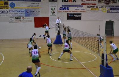 Volley Serie B1, Pagliare cede al tie-break alla Gecom Perugia