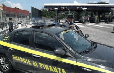 Finanza San Benedetto, denunciato docente con doppio lavoro