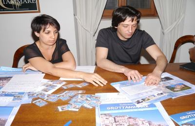Grottammare, la storia della città in un album di figurine