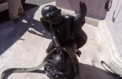 San Benedetto, recuperato putto danneggiato in piazza Matteotti