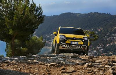 Fiat, arriva il Pandino che dà del tu a sassi e buche 