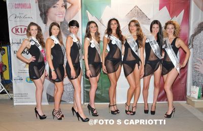 Miss Italia al Club 23, sorride la 22enne Silvia Sbaffi