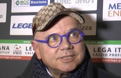 Caso Teramo, Campitelli con i legali davanti a telecamere e microfoni