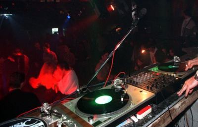 San Benedetto, un’ordinanza fissa i limiti per la musica d’estate