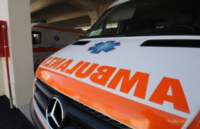 Offida, cinque feriti per scontro frontale tra due automobili