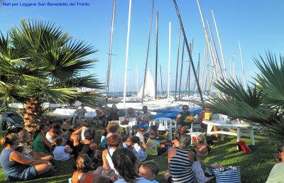 San Benedetto, doppio appuntamento con le letture animate in spiaggia