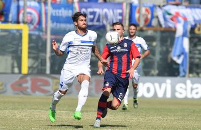 Crotone-Novara 2-1, le voci di Corradi e Baroni post gara