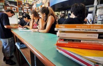 Scuola, per le famiglie stangata fino a 1.100 euro