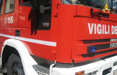 Ascoli, vasto incendio nei pressi del Colle dell'Annunziata