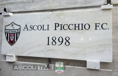 E' Ascoli Picchio FC 1898 anche nella nuova targa in Corso Vittorio Emanuele