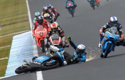 Fenati sfortunato in Giappone, una caduta lo esclude dalla zona punti