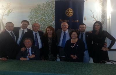 Rotary Club di Ascoli, illustrato il progetto ''Scambio giovani''