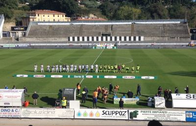 Ascoli-Crotone 0-1, Budimir dal dischetto punisce un Picchio opaco
