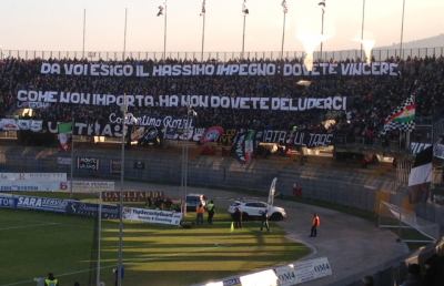 Ascoli-Novara 1-3, tracollo interno dei bianconeri. Scatta la contestazione